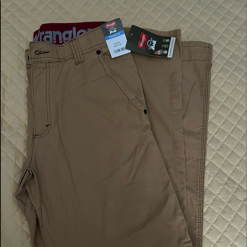 Wrangler Jeans-Straight Fit Men 32x32-Tan-New- Super Comfortable